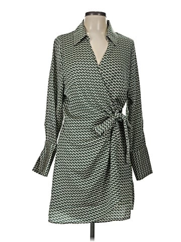 H&M Casual Dress (view 1)
