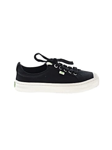 Cariuma Sneakers (view 1)