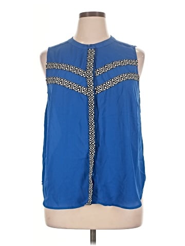 Attention Sleeveless Blouse (view 1)