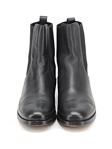 Vince. Ankle Boots (view 2)