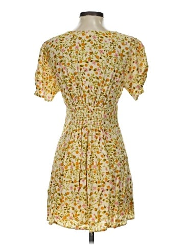 Urban Outfitters Casual Dress (view 2)
