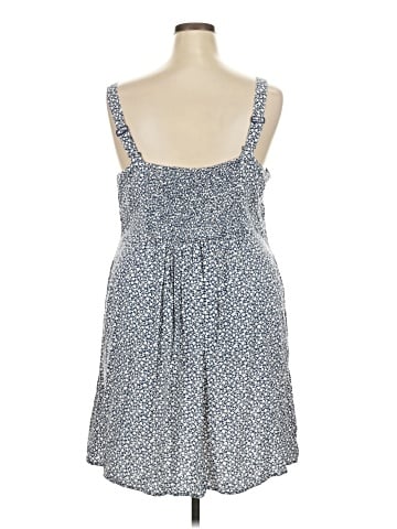 Old Navy Casual Dress (view 2)