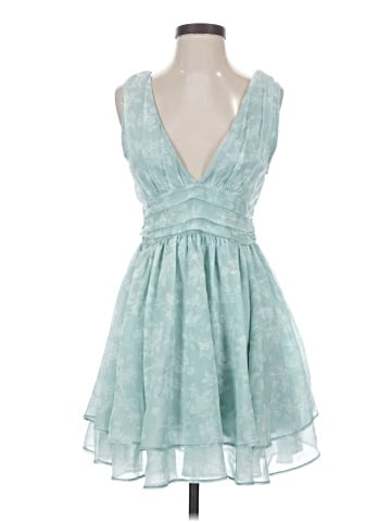Abercrombie & Fitch Cocktail Dress (view 1)