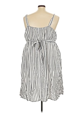 Ava & Viv Casual Dress (view 2)
