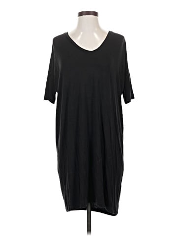 Amour Vert Casual Dress (view 1)