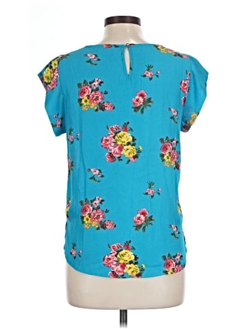 Lily White Short Sleeve Blouse (view 2)