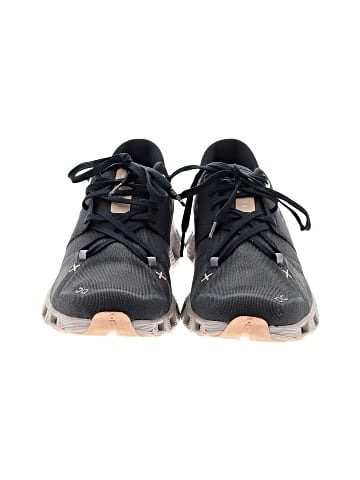 On Cloud Sneakers (view 2)