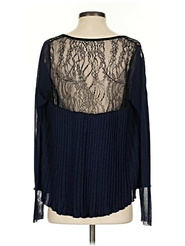 Leifsdottir Cardigan (view 2)