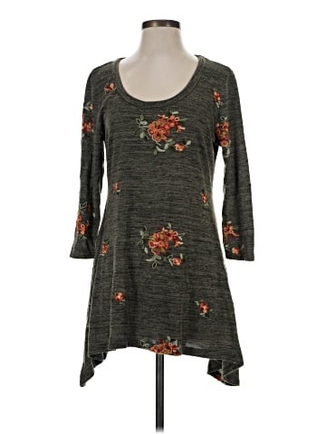 Figueroa & Flower Casual Dress (view 1)