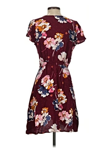 Old Navy Casual Dress (view 2)