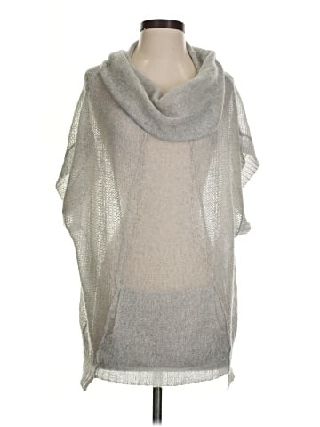 Kersh Poncho (view 1)