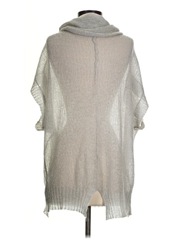 Kersh Poncho (view 2)