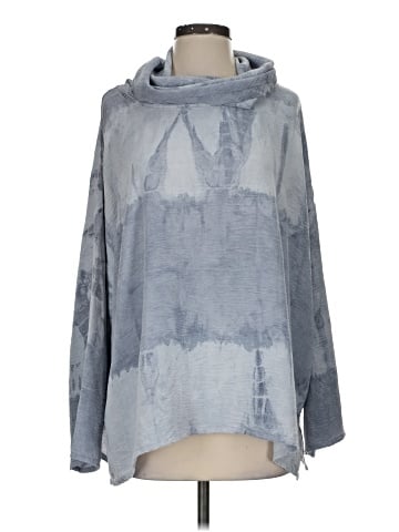 Junee Poncho (view 1)