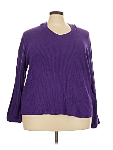 LIVI Pullover Sweater (view 1)
