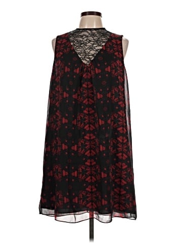 Alice + Olivia Casual Dress (view 1)