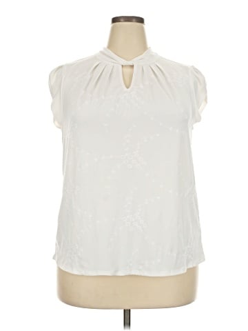 Elle Sleeveless Blouse (view 1)