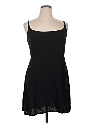 Old Navy Cocktail Dress (view 1)