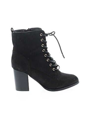 Journee Collection Ankle Boots (view 1)