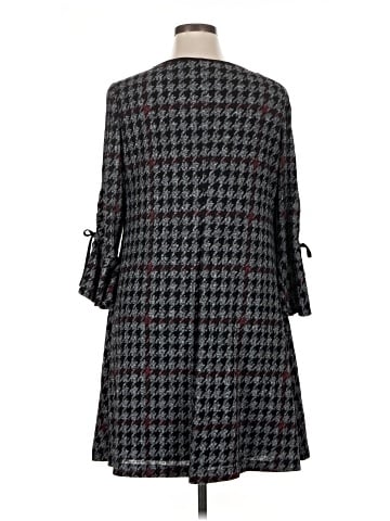 Sandra Darren Casual Dress (view 2)