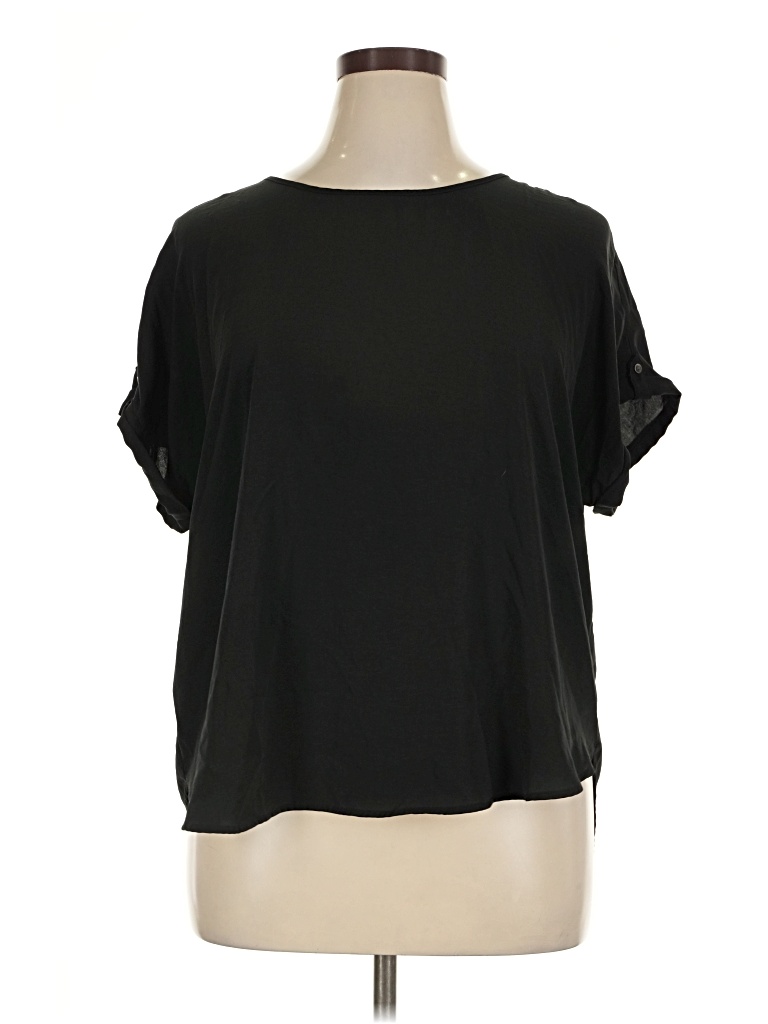 Pre-owned Maurices Short Sleeve Blouse In Black