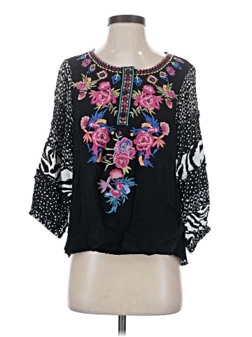Calessa 3/4 Sleeve Blouse (view 1)