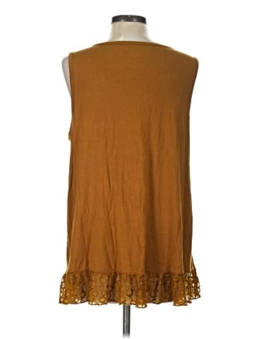 Logo Layers Sleeveless T-Shirt (view 2)
