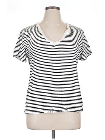 Universal Thread Short Sleeve T-Shirt (view 1)