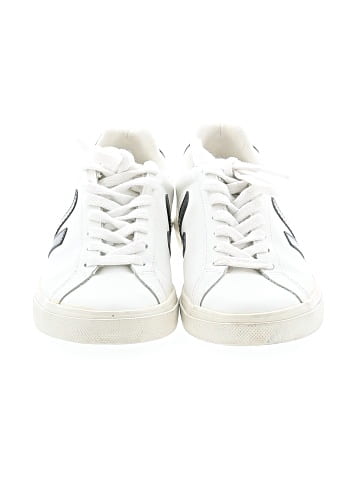 VEJA Sneakers (view 2)
