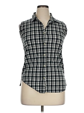 Wrangler Jeans Co Sleeveless Button-Down Shirt (view 1)