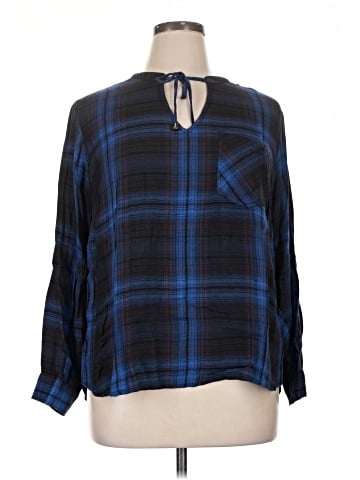 Jessica Simpson 3/4 Sleeve Blouse (view 1)