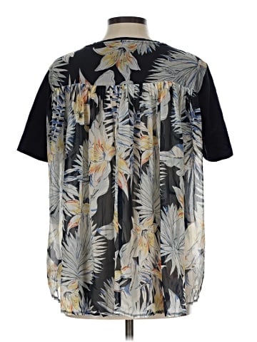 Chico's Short Sleeve T-Shirt (view 2)