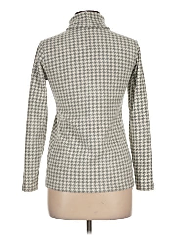 Uniqlo Turtleneck Sweater (view 2)