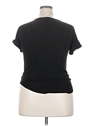 Crown of Heart's Short Sleeve Top (view 2)