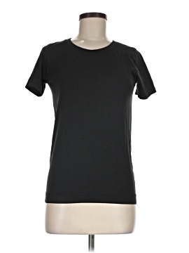 Lululemon Athletica Short Sleeve T-Shirt (view 1)