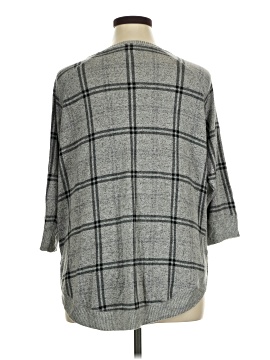 Maurices 3/4 Sleeve Top (view 2)