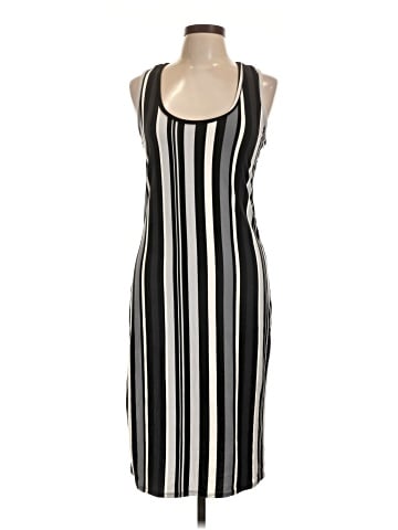 No Boundaries Casual Dress (view 1)