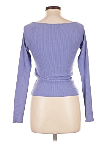 Urban Outfitters Long Sleeve T-Shirt (view 2)