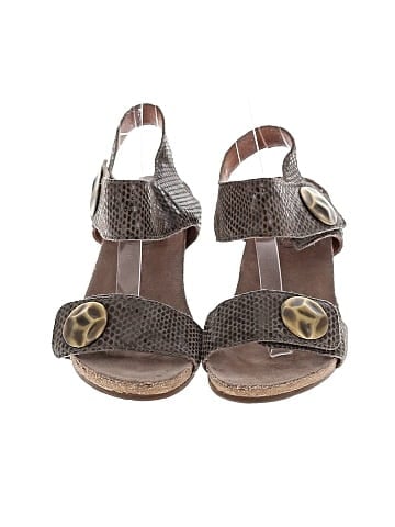 Taos Wedges (view 2)