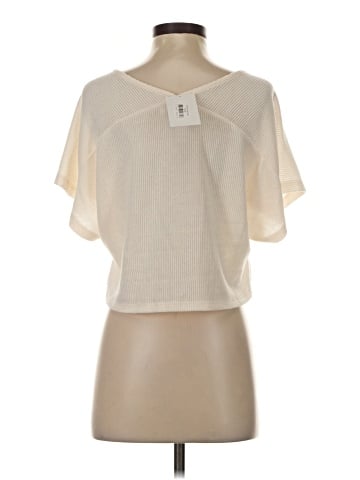 Double Zero Short Sleeve Top (view 2)
