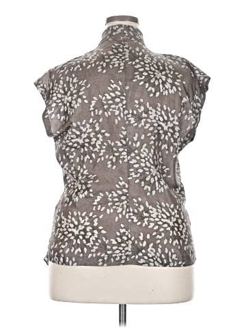 Brunello Cucinelli Sleeveless Silk Top (view 2)