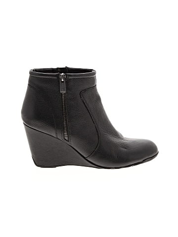 Kenneth Cole REACTION Ankle Boots (view 1)