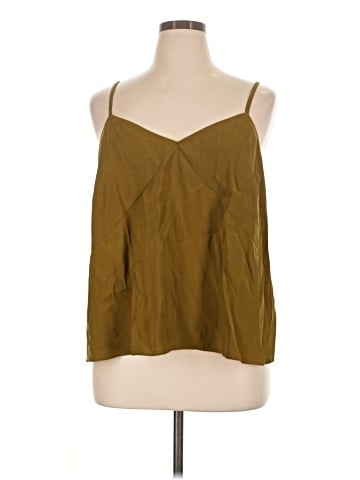 Universal Thread Sleeveless Blouse (view 1)