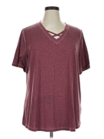 BLOOMCHIC Short Sleeve T-Shirt (view 1)