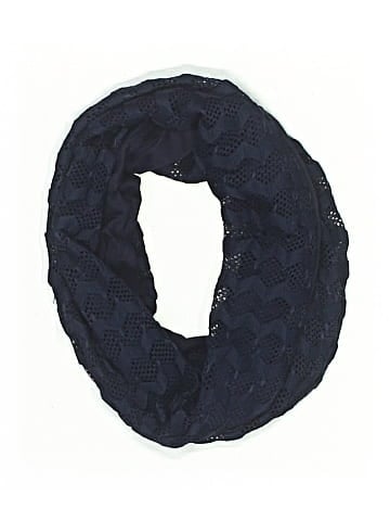 Versona Scarf (view 1)