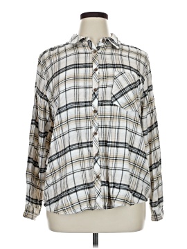 Maurices Long Sleeve Button-Down Shirt (view 1)