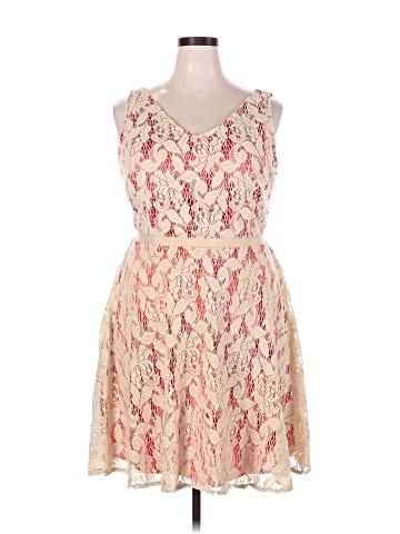 Danny And Nicole Cocktail Dress (view 1)
