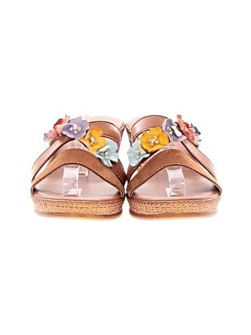 Mariella Wedges (view 2)