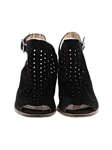 Chinese Laundry Sandals (view 2)