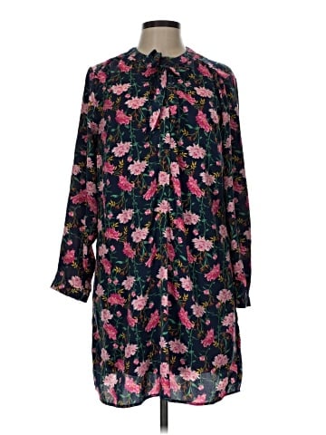 Old Navy Casual Dress (view 1)