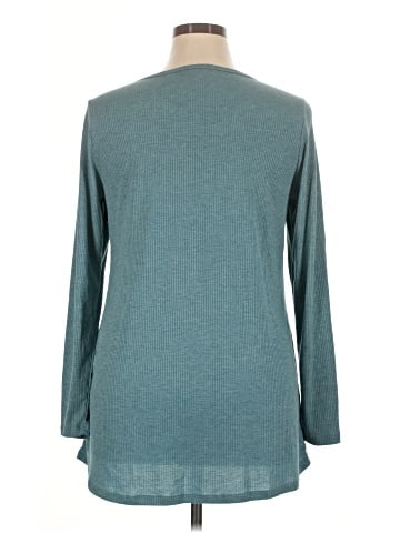 Lularoe 3/4 Sleeve T-Shirt (view 2)